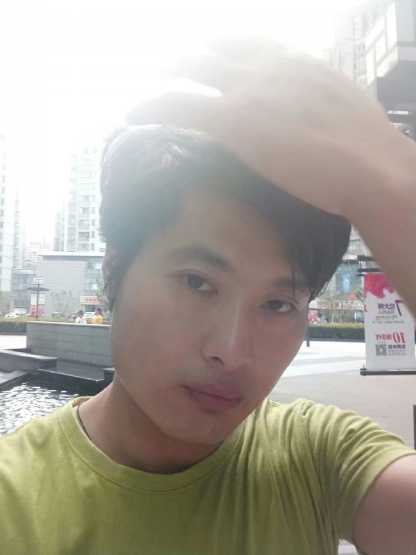 钢铁侠的第一张照片--安徽交友中心